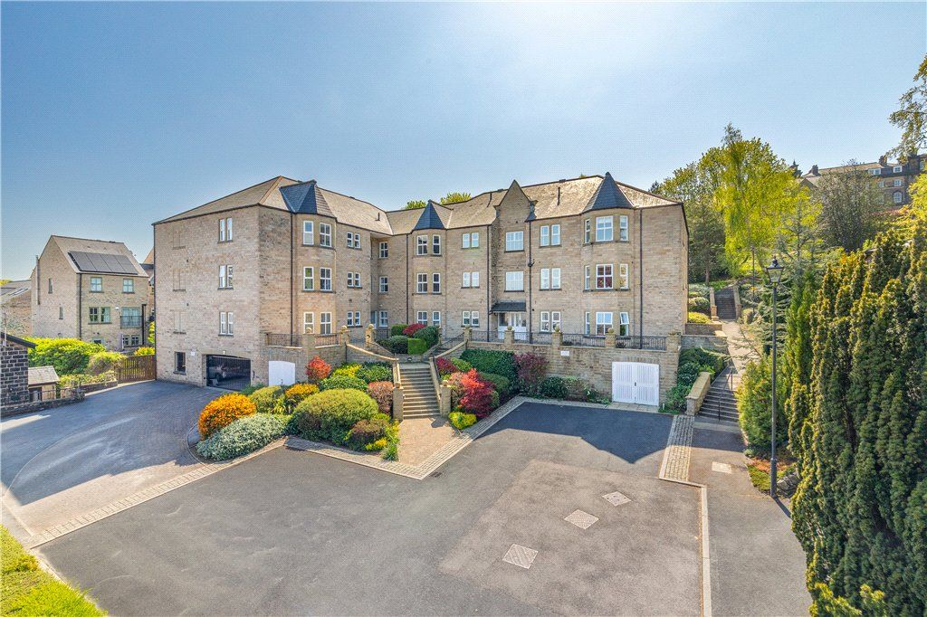 Property photo 1 of 13 Heather Court