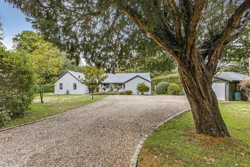Property photo 1 of 43