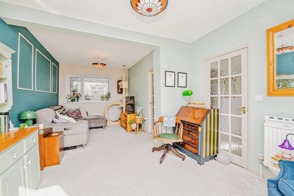 Property photo 2 of 30