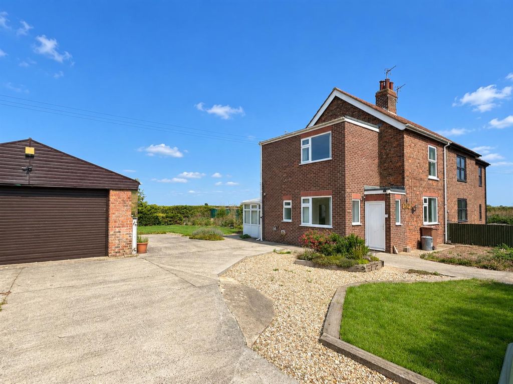 Property photo 3 of 33