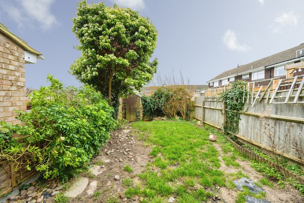 Property photo 3 of 12