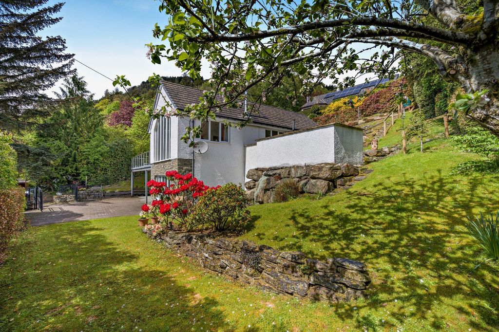 Property photo 2 of 15 Picture No. 01