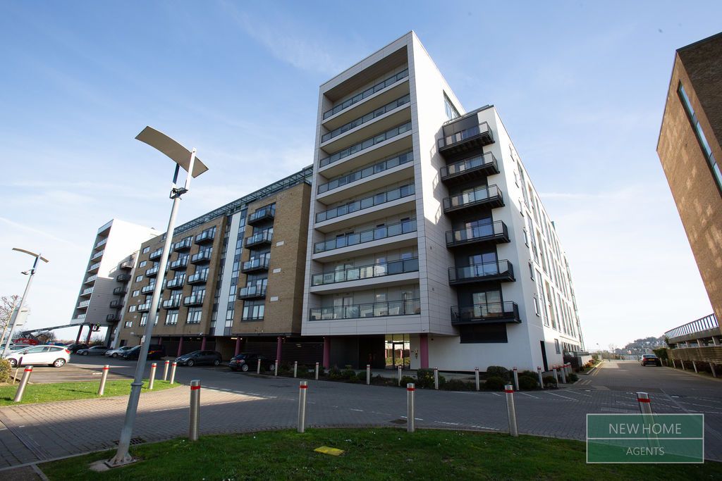 Property photo 1 of 14 Photo 17