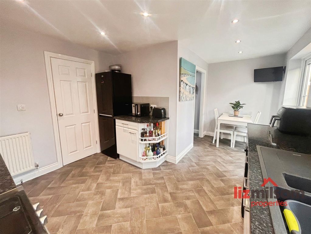 Property photo 3 of 33 Be54d8Ef-Img_6528.Jpg