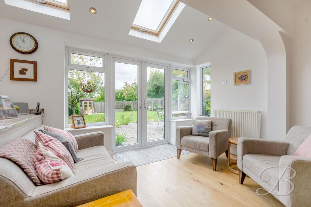 Property photo 2 of 57 Dining Room