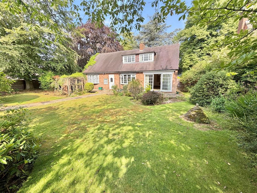 Property photo 2 of 17