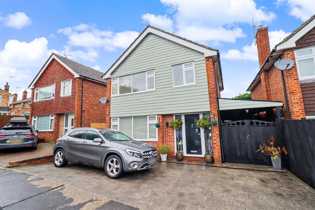 Property photo 1 of 18 Img_2743.Jpg