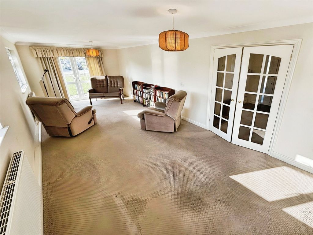 Property photo 2 of 9 Picture No. 36