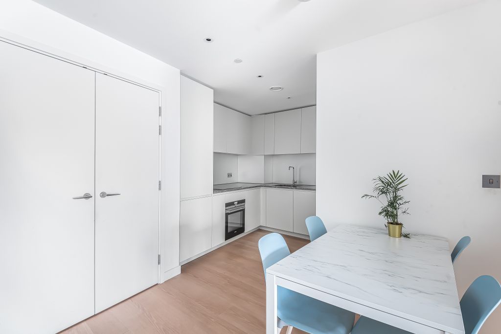 Property photo 1 of 17 Kitchen Dining.Jpg