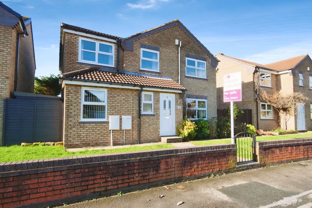 Property photo 1 of 17