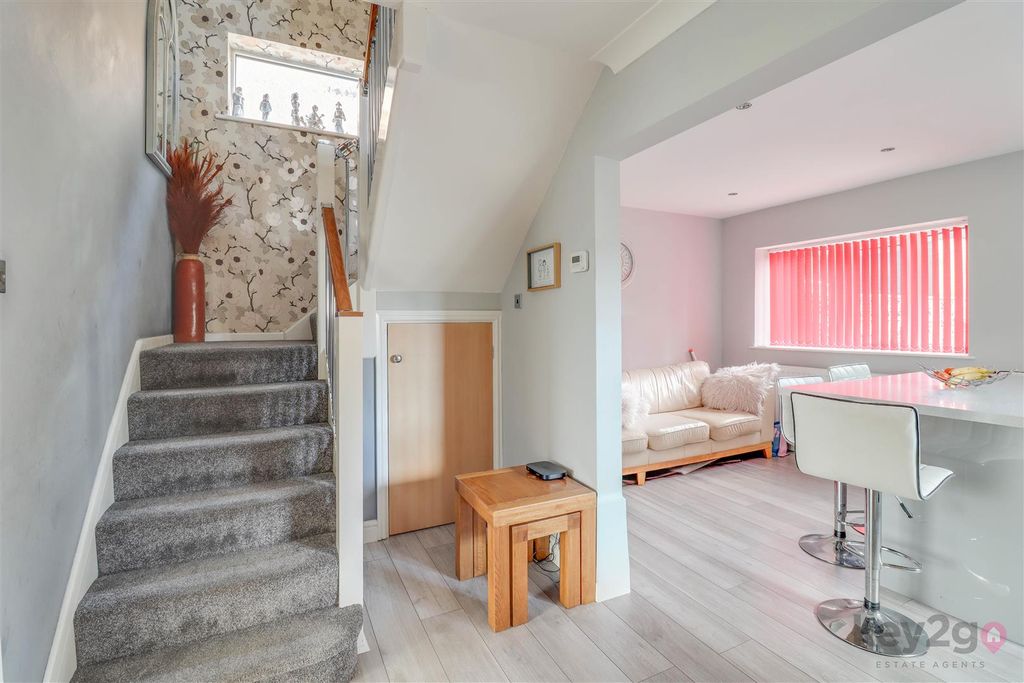 Property photo 1 of 25 Img_5718-Img_5720.Jpg