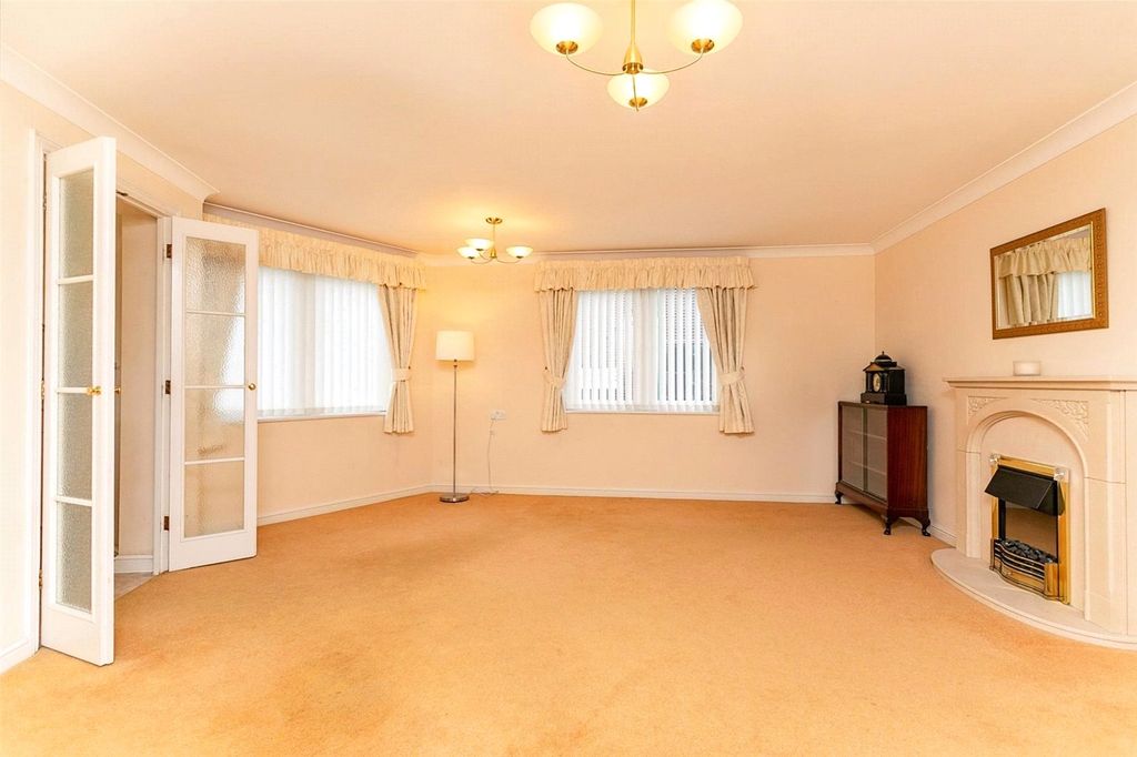 Property photo 3 of 16 Picture No. 28