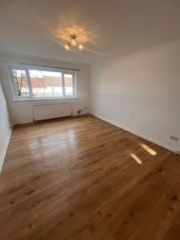 Property photo 1 of 3