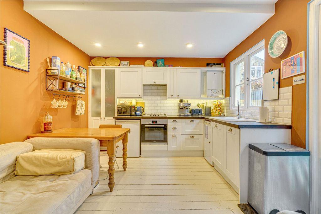 Property photo 3 of 9 Picture No. 02