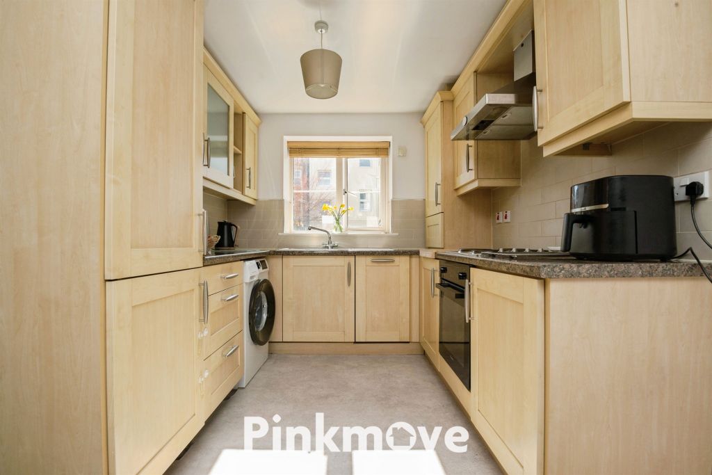 Property photo 3 of 11