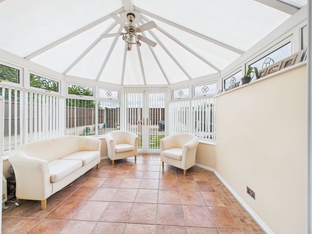 Property photo 3 of 25