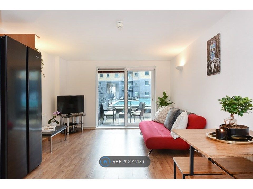 Property photo 2 of 17 Large Lounge Diner With Terrace And Lagoon View