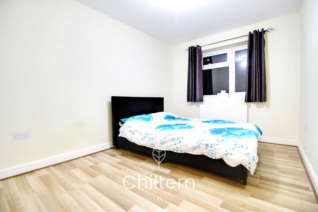 Property photo 1 of 4