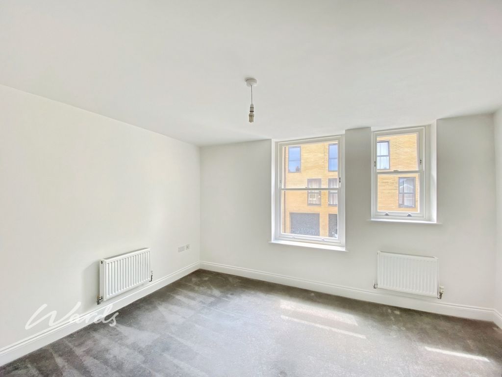 Property photo 3 of 15 Bedroom