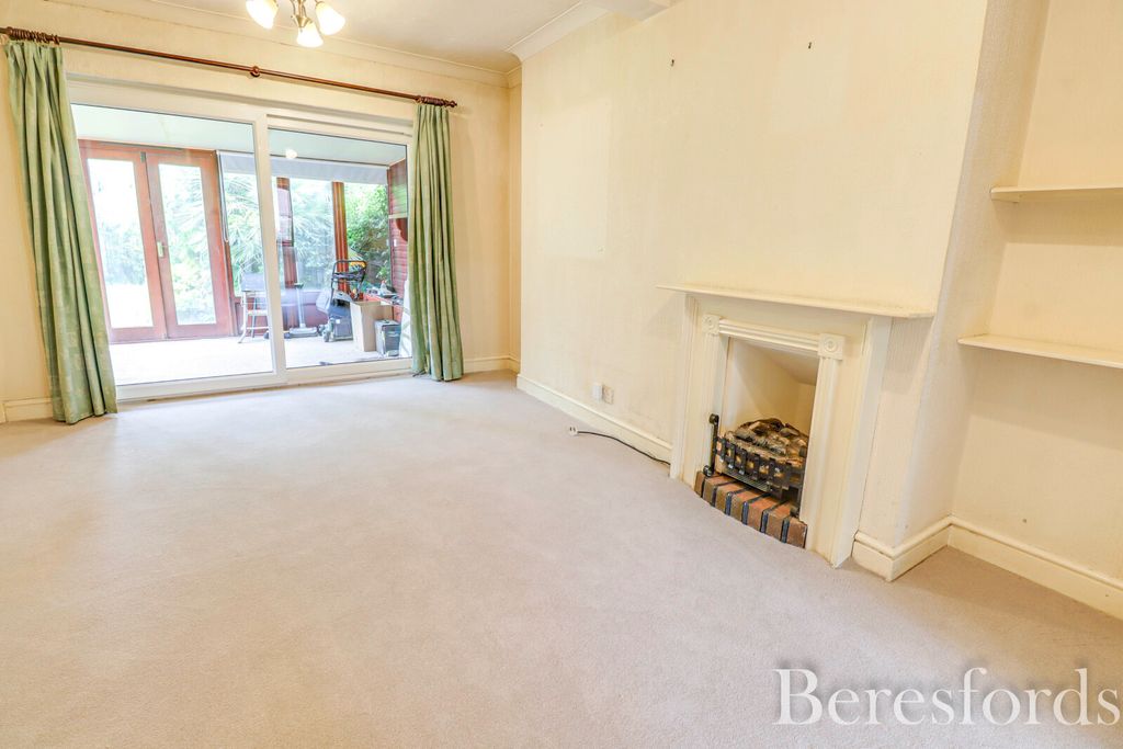 Property photo 3 of 22 Picture No. 17