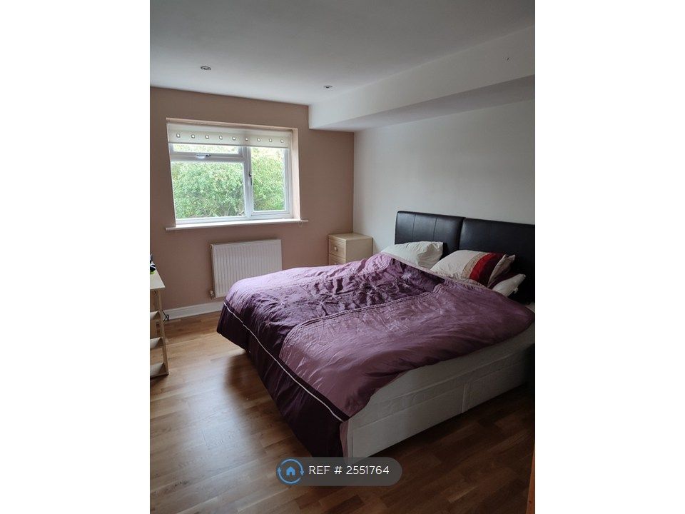 Property photo 1 of 3