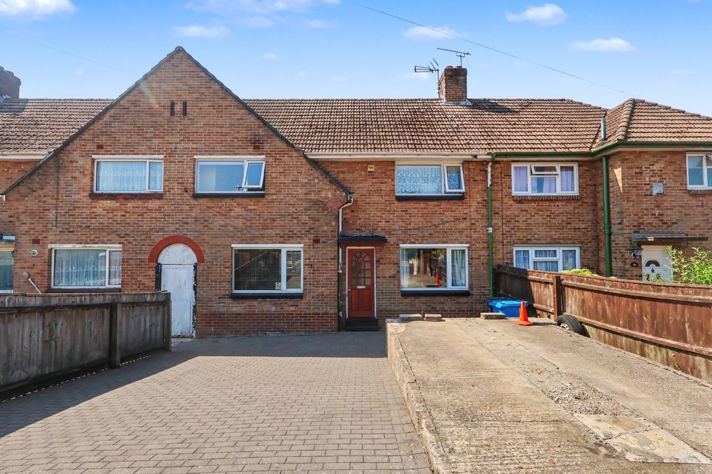 Property photo 1 of 22