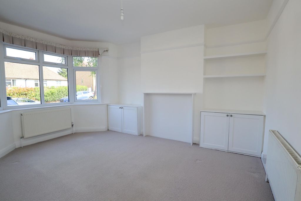 Property photo 2 of 12 Living Room