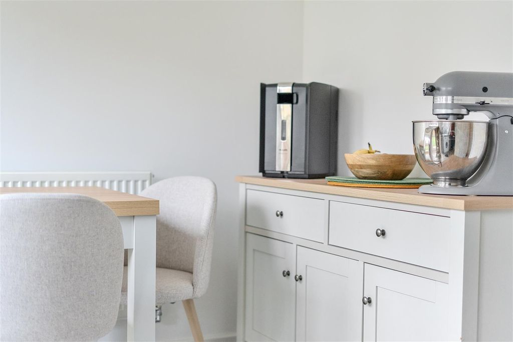 Property photo 3 of 17 1406358-15-697c8F36Dbdc3.Jpg