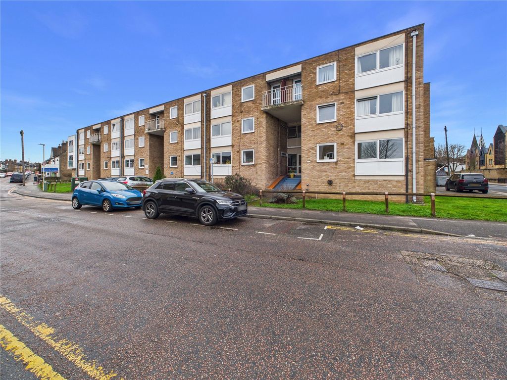 Property photo 1 of 8 Picture No. 13