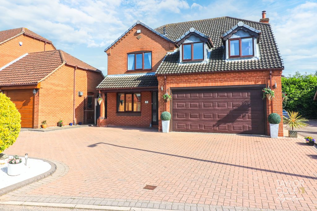 Property photo 1 of 38
