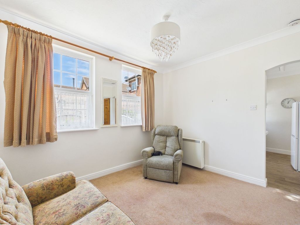 Property photo 3 of 14