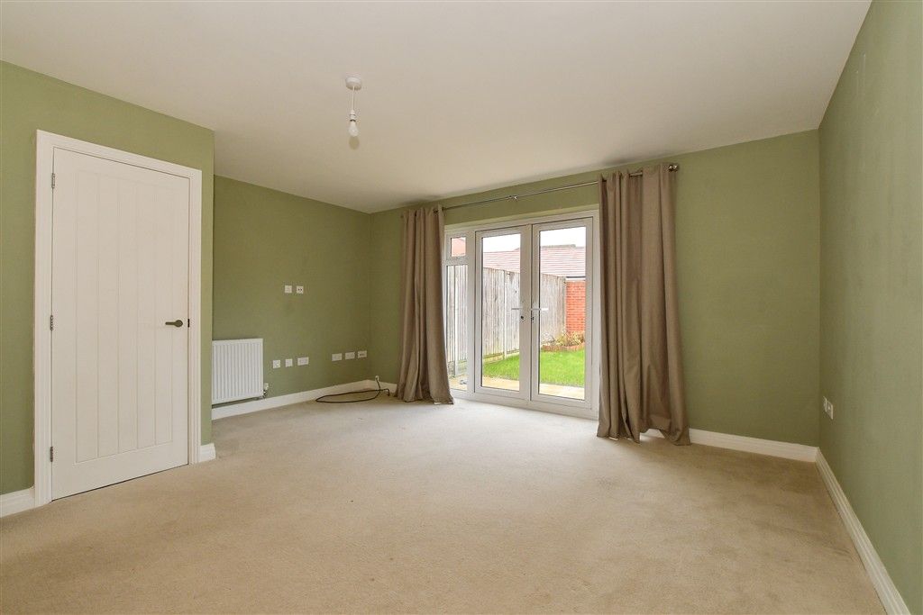 Property photo 2 of 9 Lounge/Dining Room