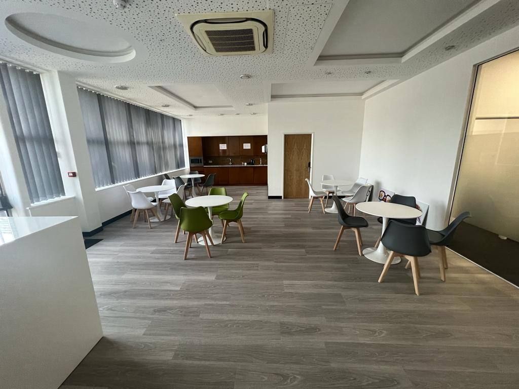 Property photo 3 of 21 Gallery