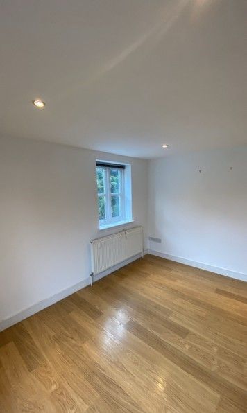 Property photo 3 of 19 Living Room