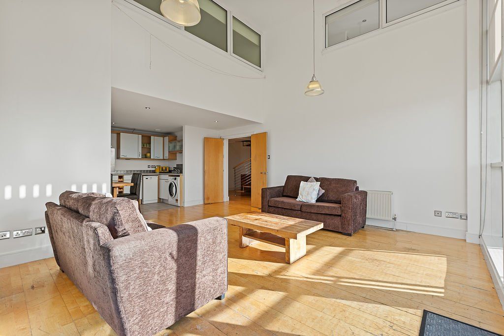 Property photo 3 of 32 Picture 3