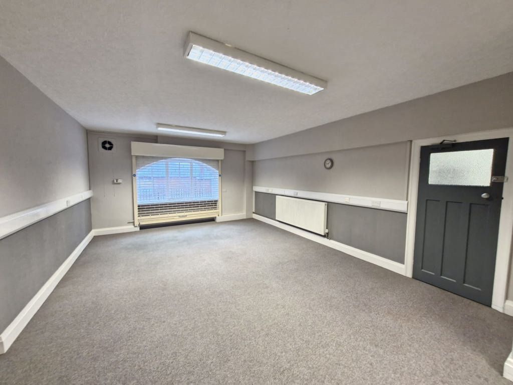 Property photo 1 of 6 Photo 7