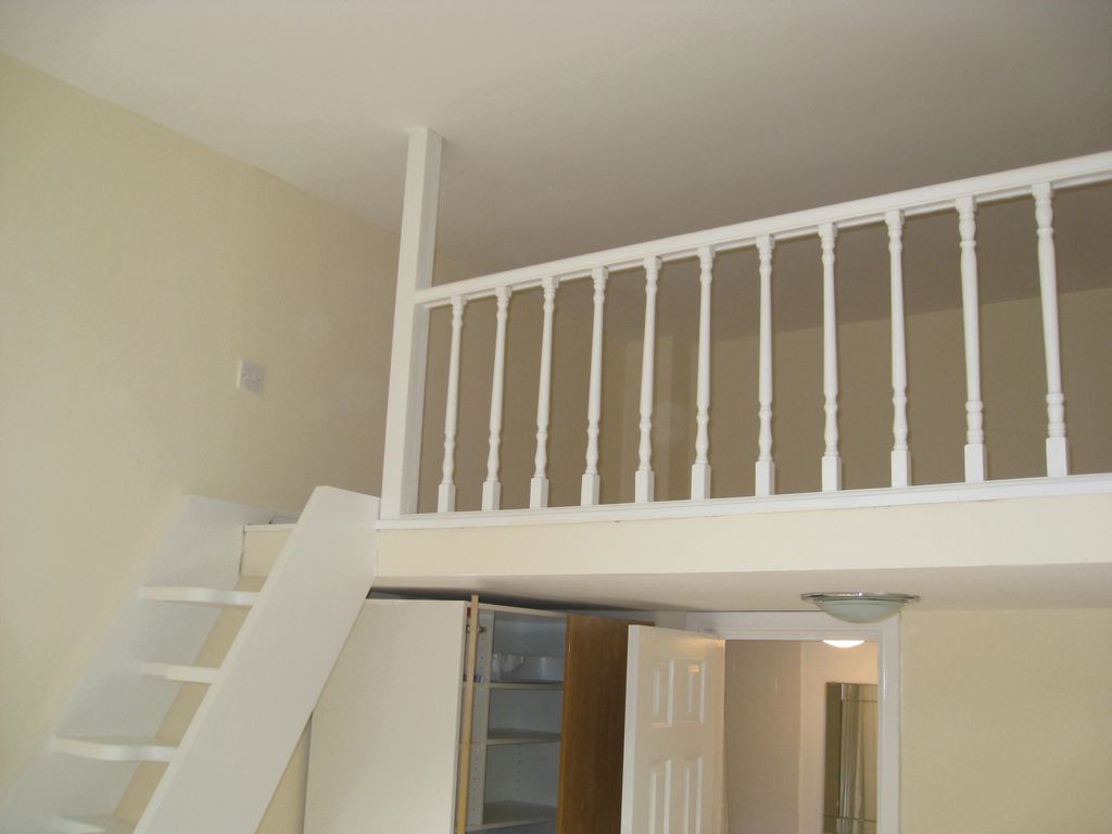 Property photo 1 of 6 Flatss 025
