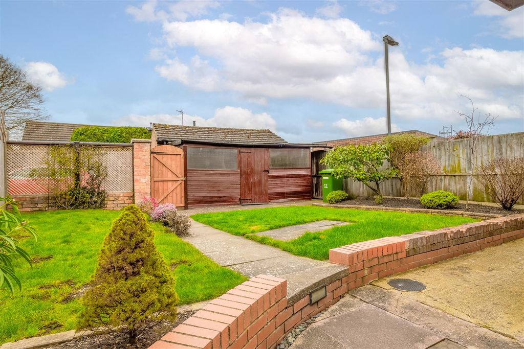 Property photo 3 of 18