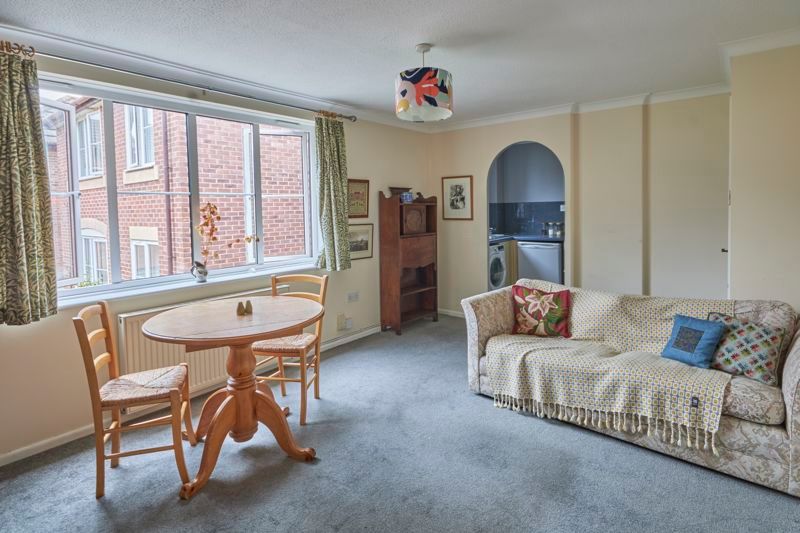 Property photo 3 of 12 Lounge Diner