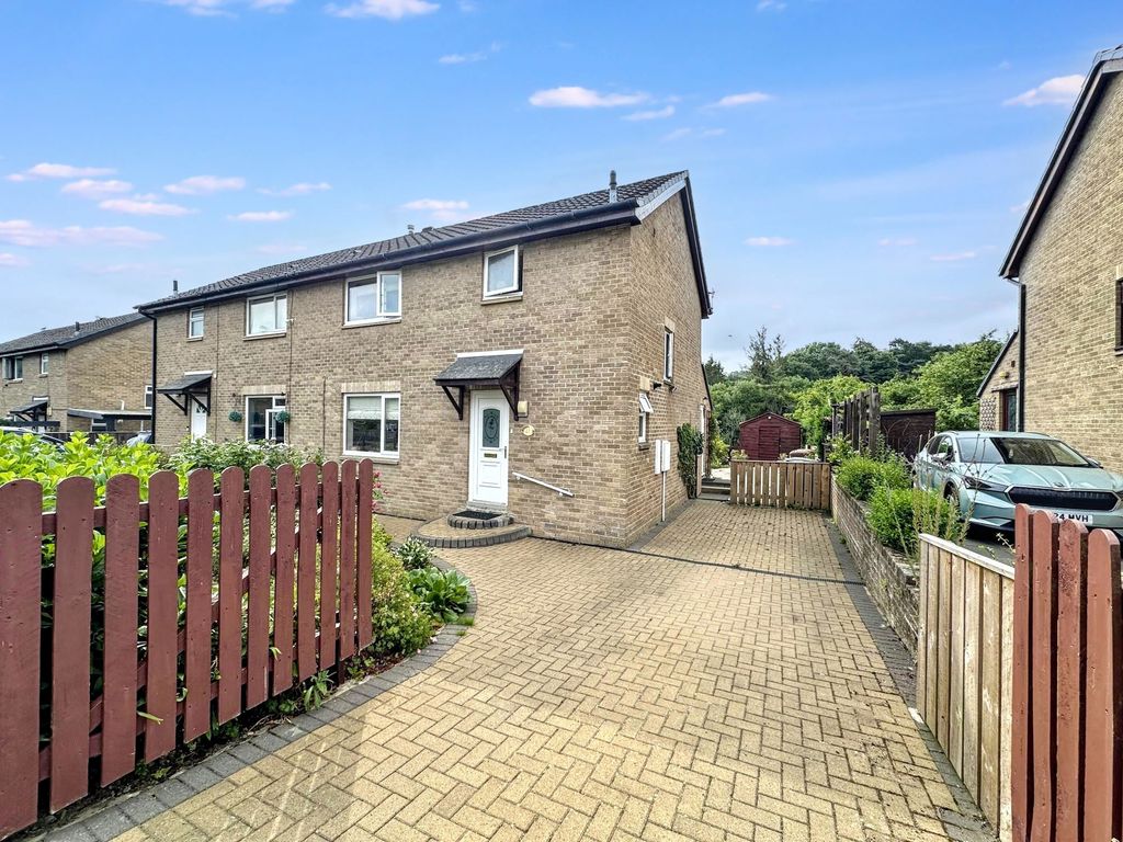 Property photo 1 of 27