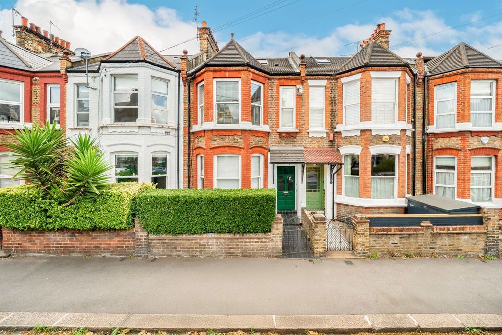 Property photo 1 of 11
