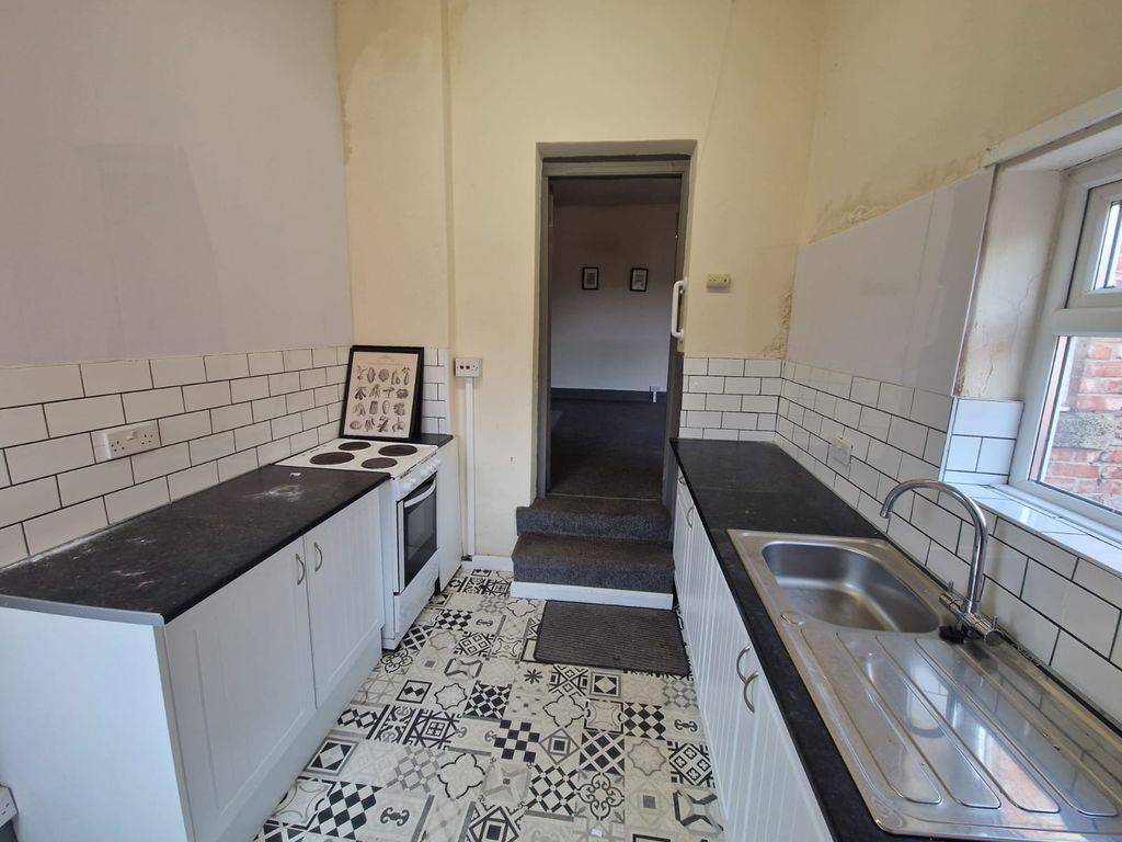 Property photo 3 of 9