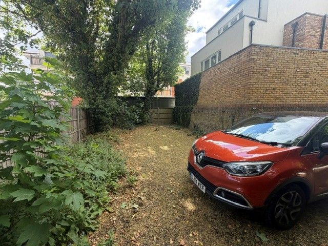 Property photo 3 of 17