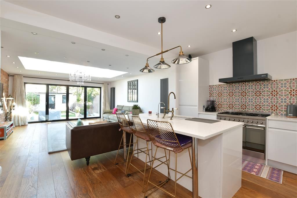 Property photo 3 of 15 Kitchen/Family Room