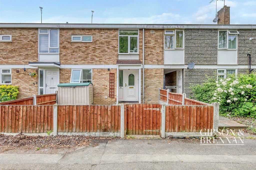 Property photo 2 of 13