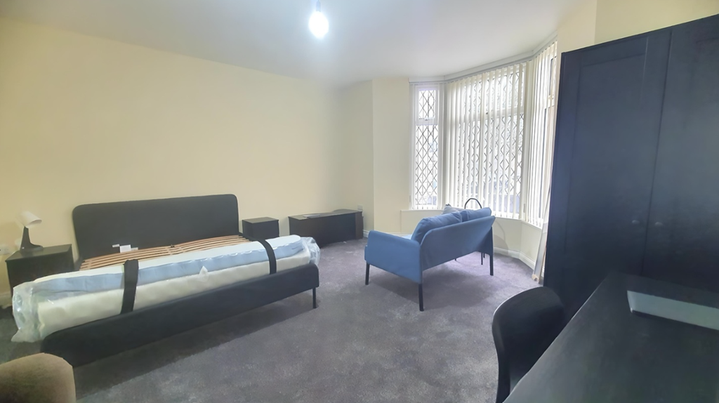 Property photo 2 of 5