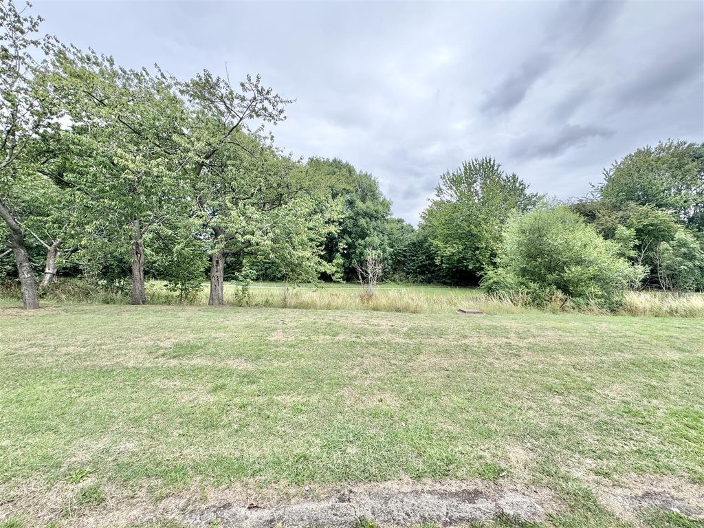 Property photo 2 of 17 View