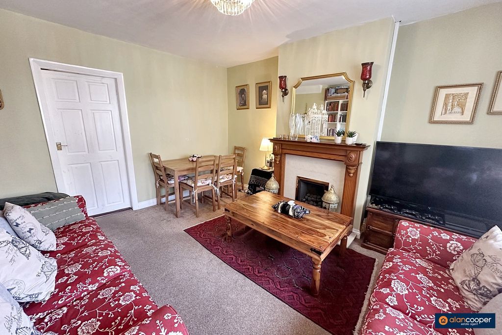 Property photo 3 of 10 4426515