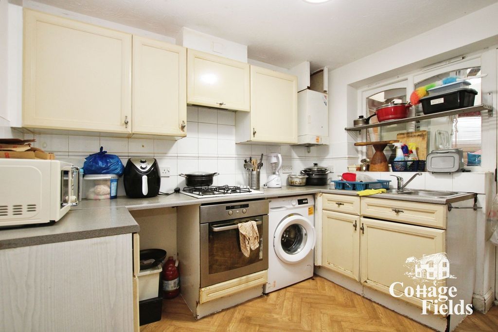 Property photo 3 of 30