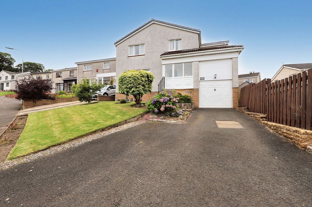 Property photo 1 of 30